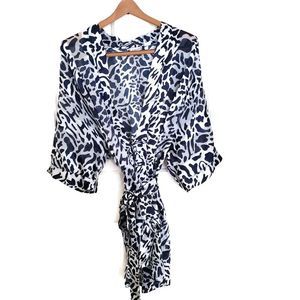 Frederick's of Hollywood Blue Leopard Print Silky Robe‎ Size Medium